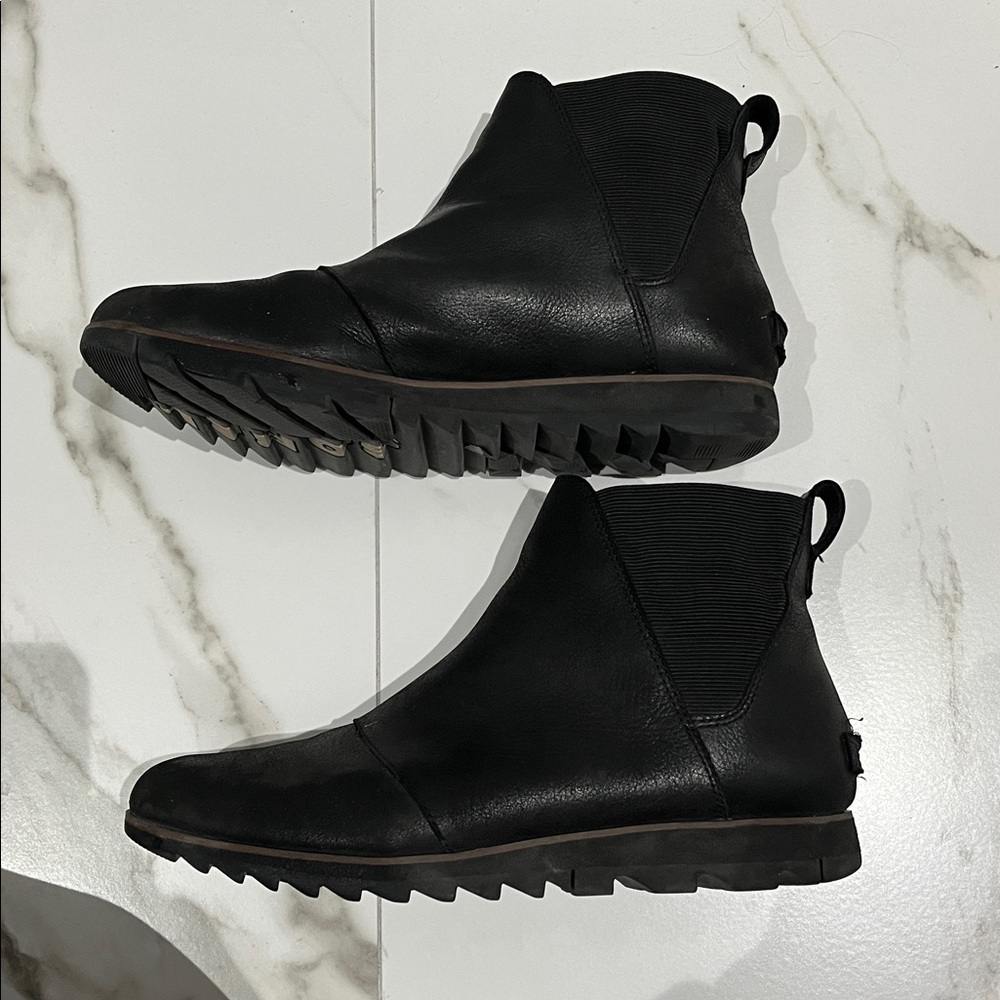 Sorel Women’s 10 Chelsea Boots Ankle Boots Leather Black Slip On Booties